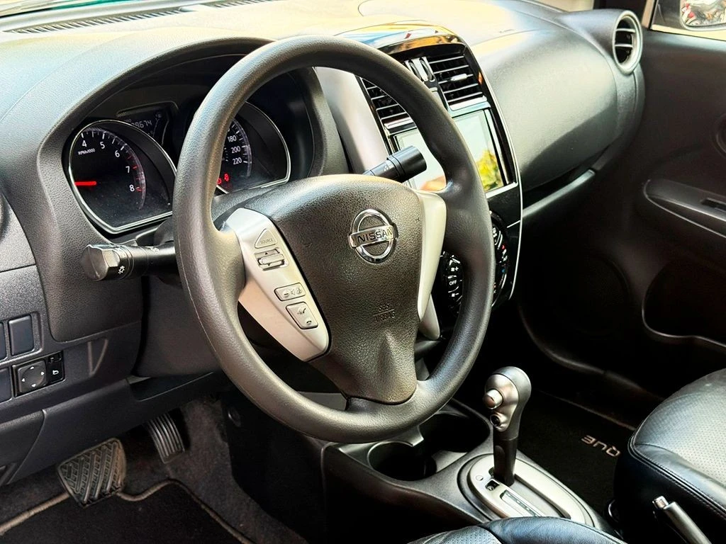 NISSAN VERSA