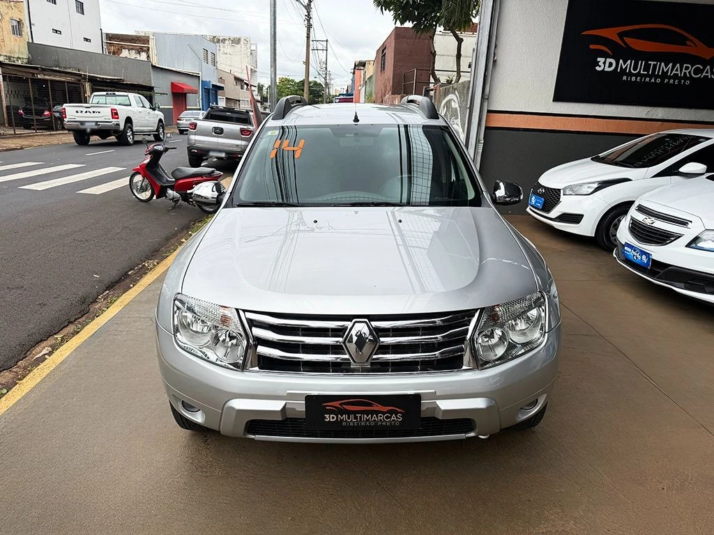 RENAULT DUSTER