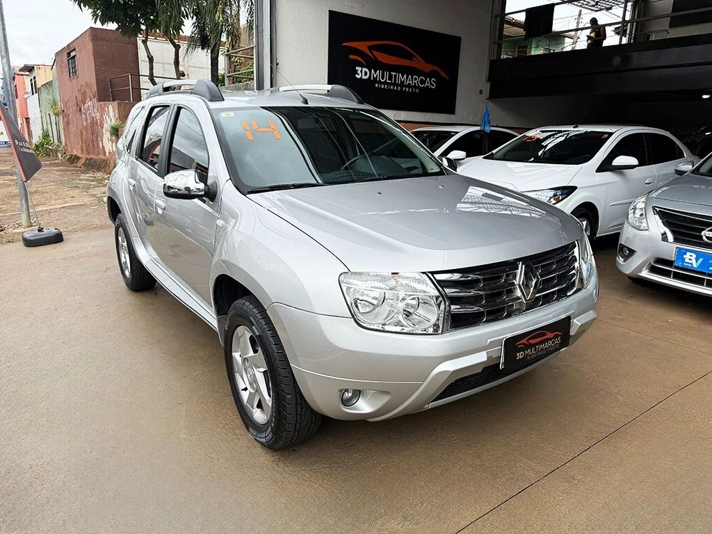 RENAULT DUSTER