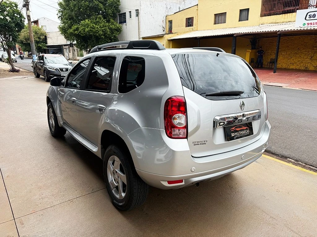 RENAULT DUSTER