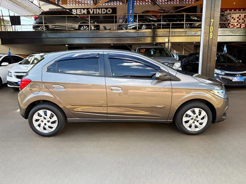 CHEVROLET ONIX