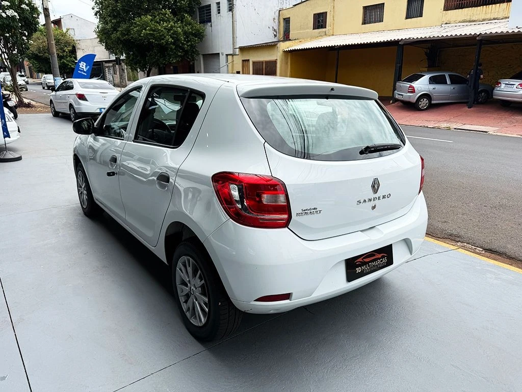 RENAULT SANDERO