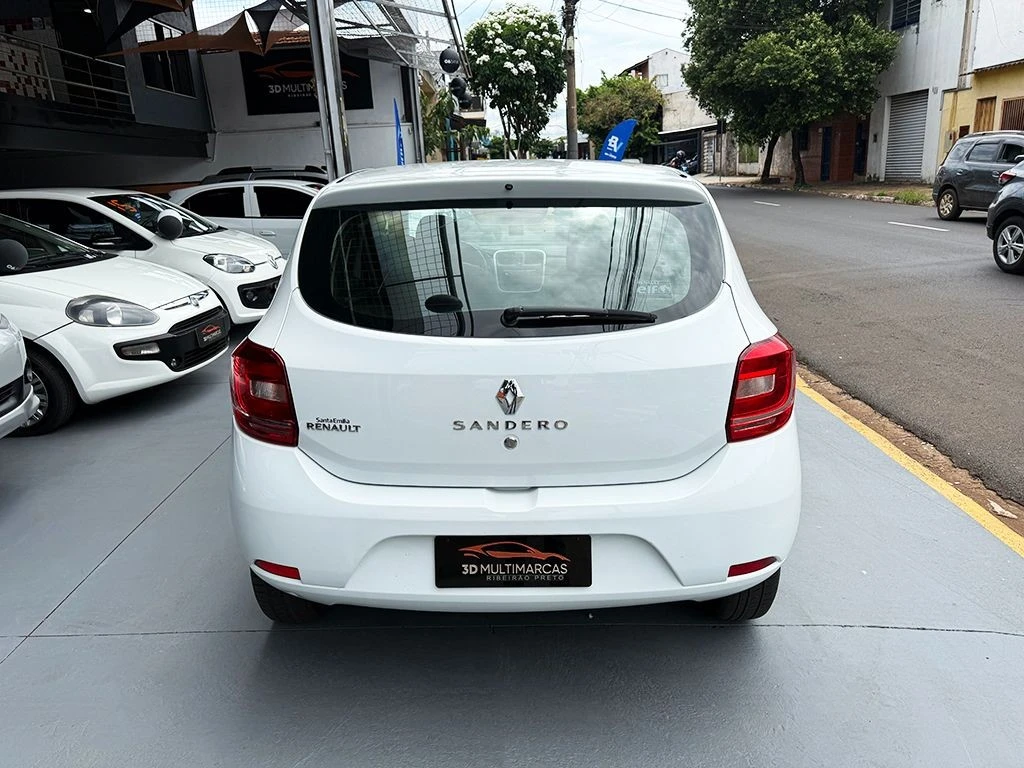 RENAULT SANDERO
