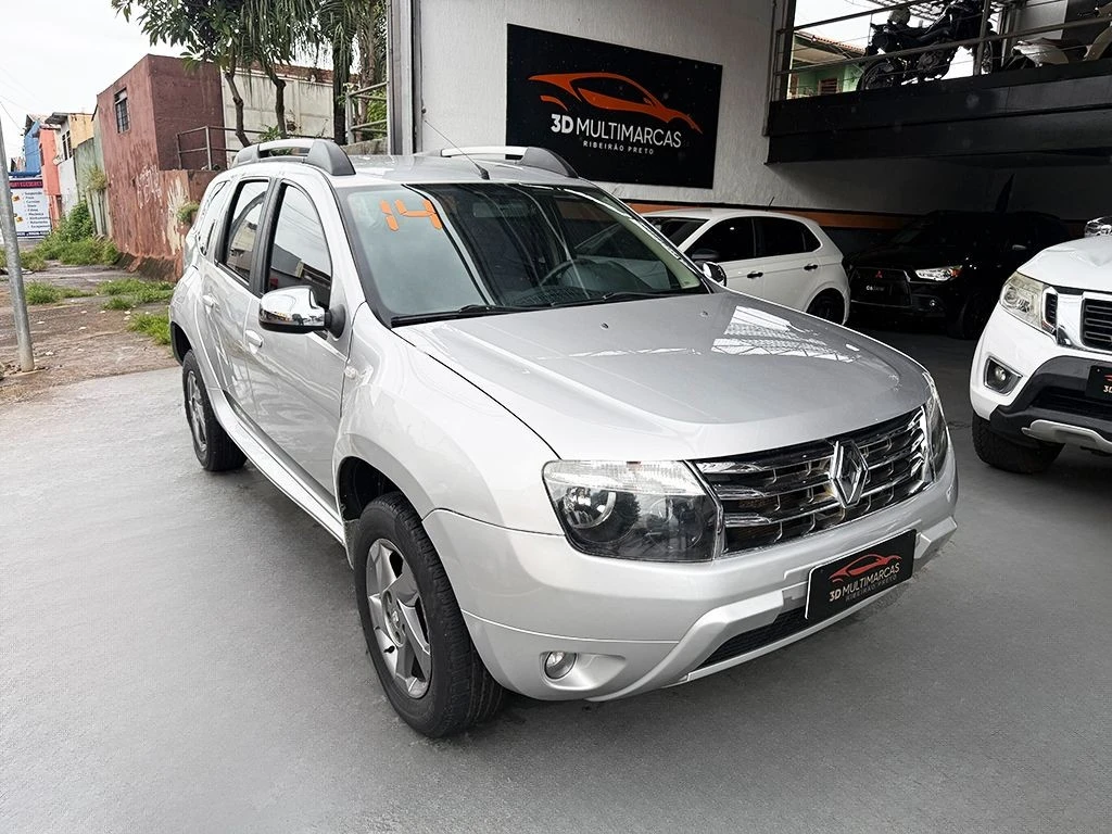 RENAULT DUSTER