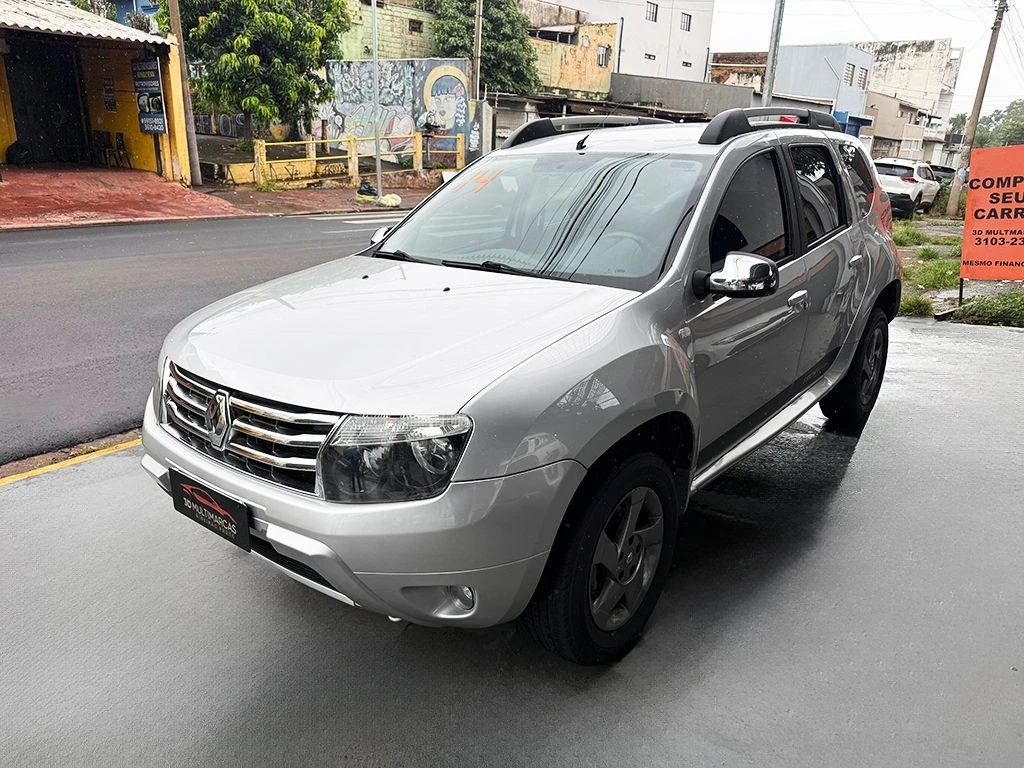 RENAULT DUSTER