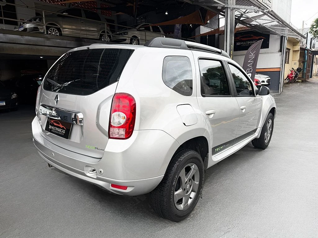RENAULT DUSTER
