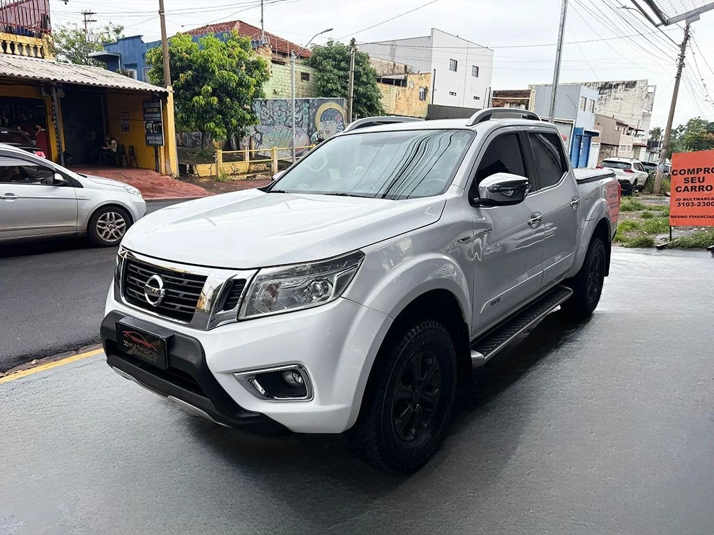 NISSAN FRONTIER