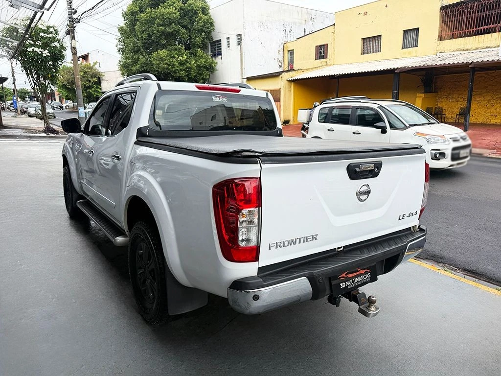 NISSAN FRONTIER