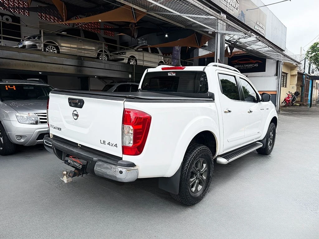 NISSAN FRONTIER