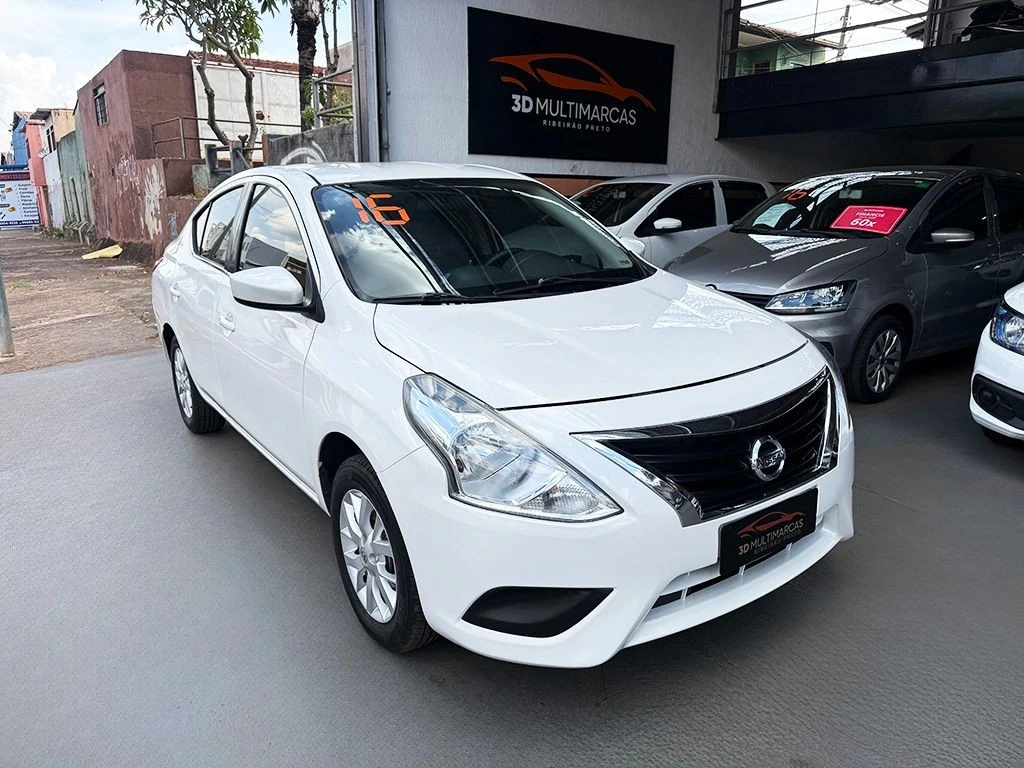 NISSAN VERSA
