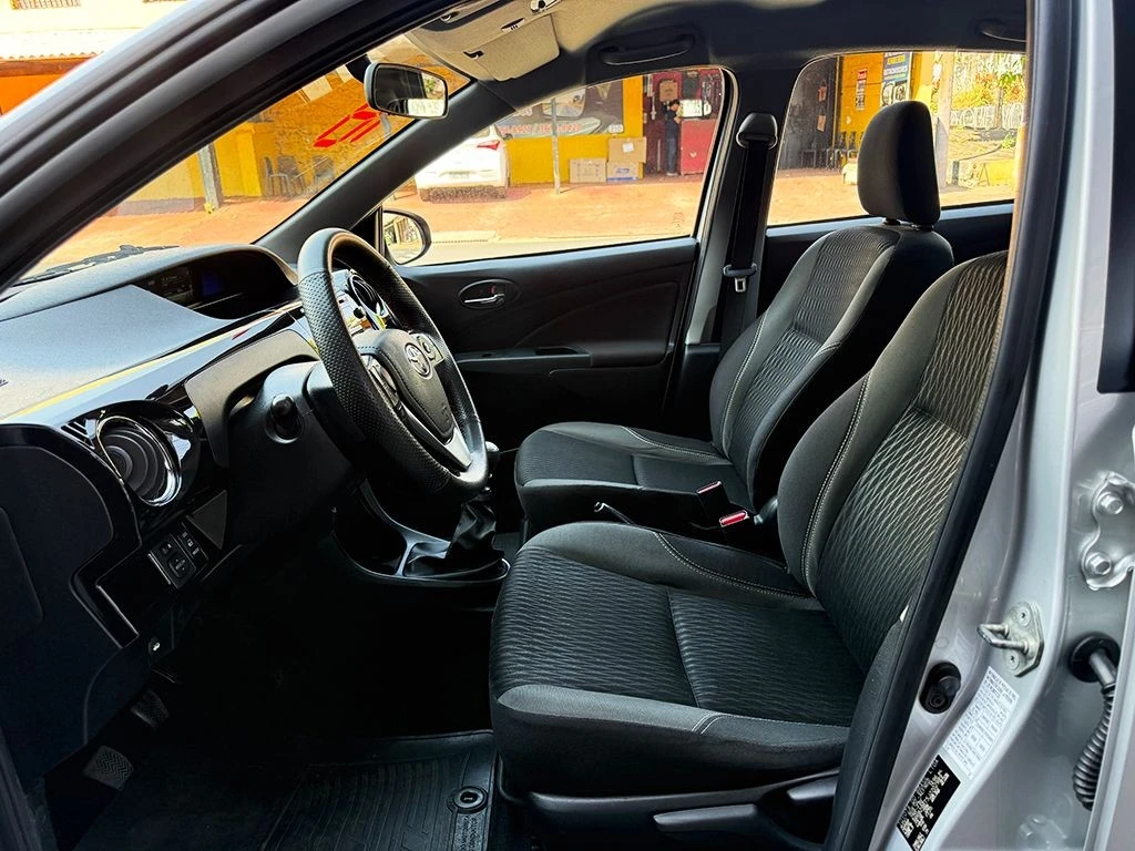 TOYOTA ETIOS