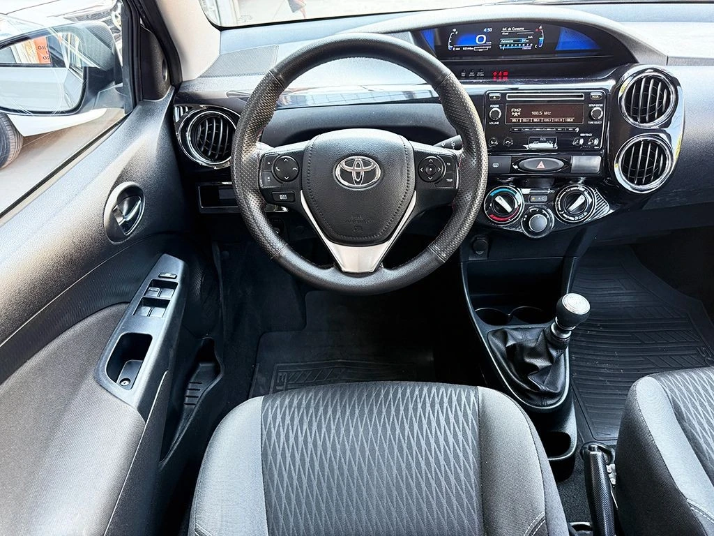 TOYOTA ETIOS