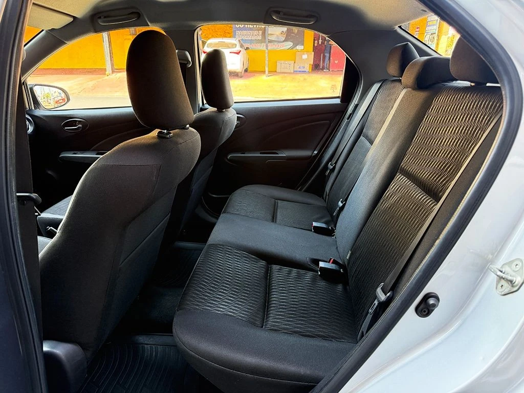 TOYOTA ETIOS
