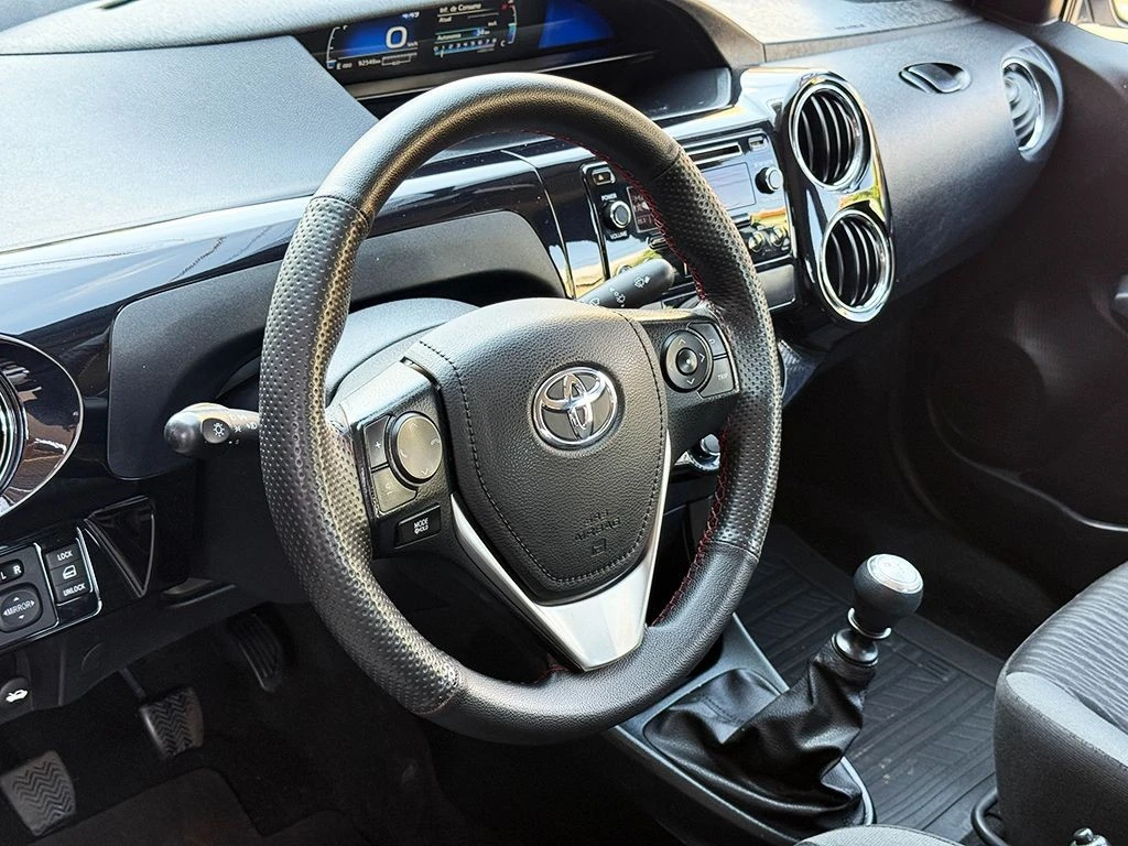 TOYOTA ETIOS