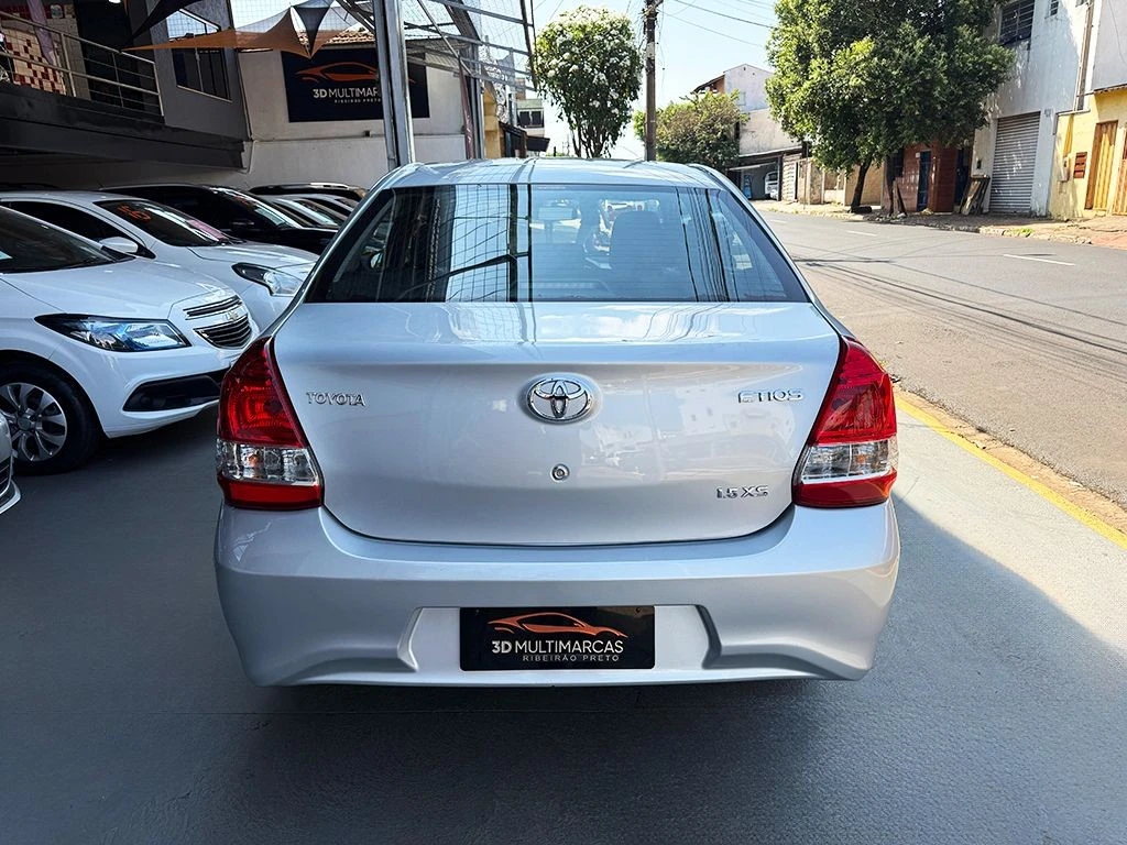 TOYOTA ETIOS