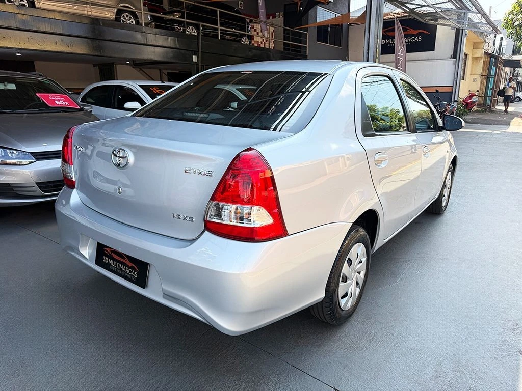 TOYOTA ETIOS