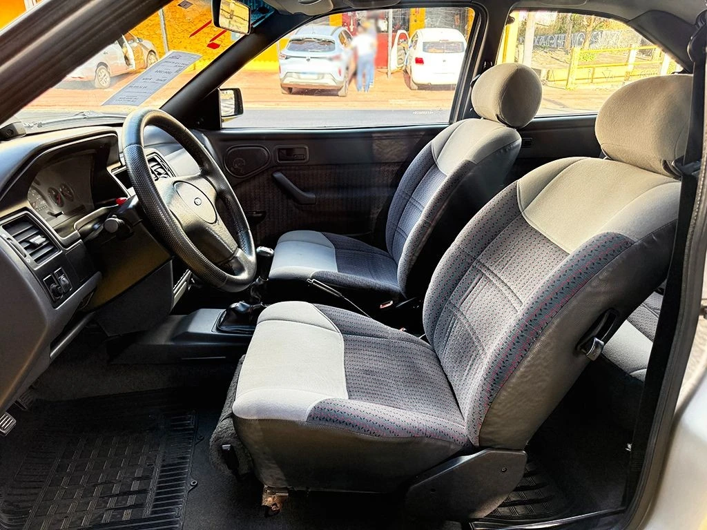 FORD ESCORT