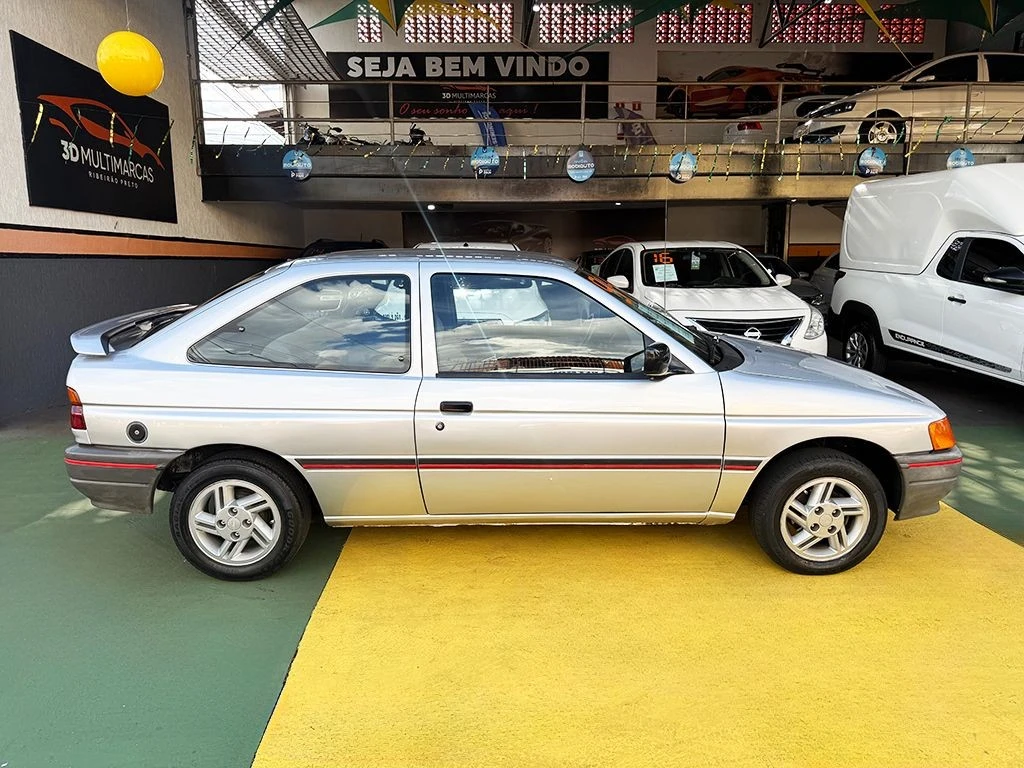 FORD ESCORT