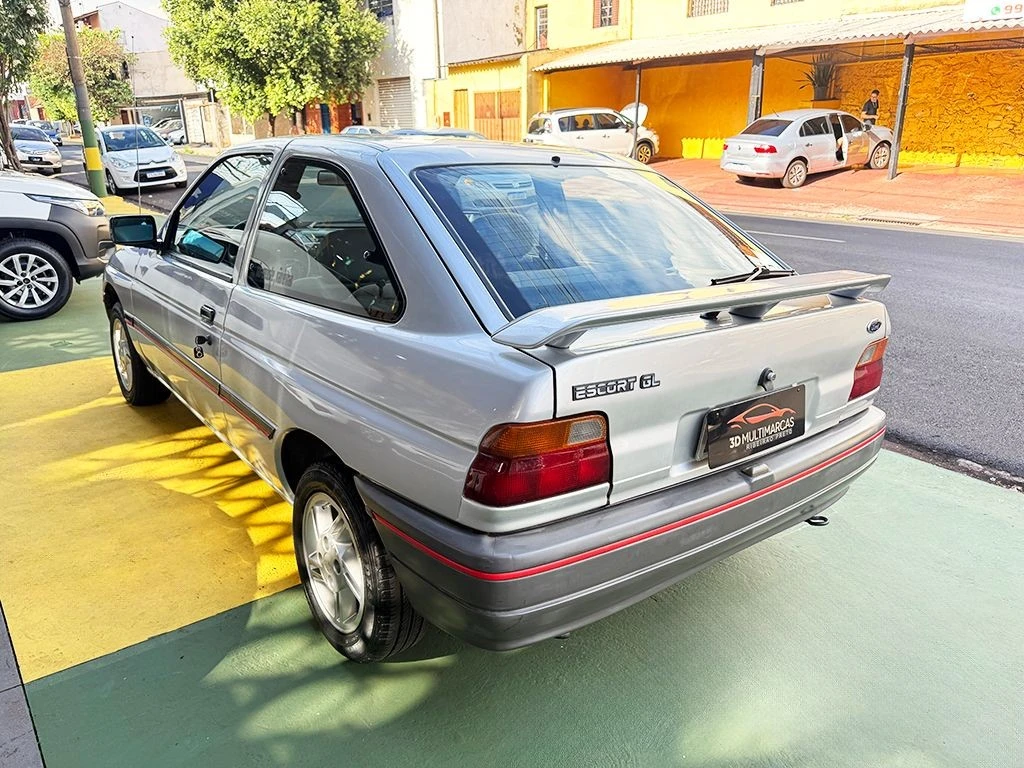 FORD ESCORT