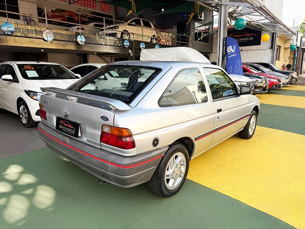 FORD ESCORT