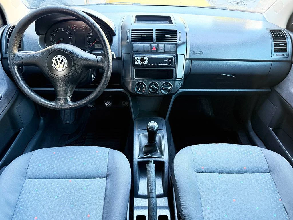 VOLKSWAGEN POLO