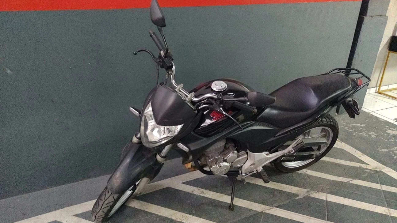 HONDA CB 300R