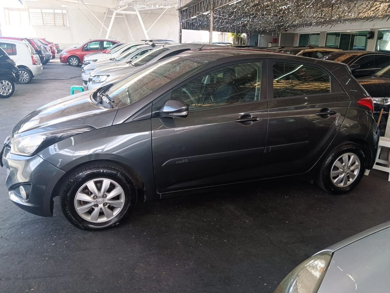 HYUNDAI HB20