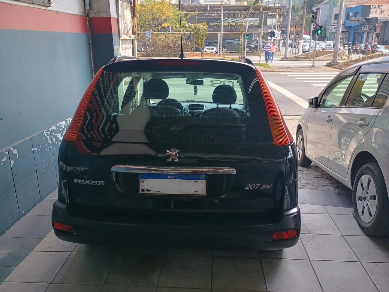 PEUGEOT 207
