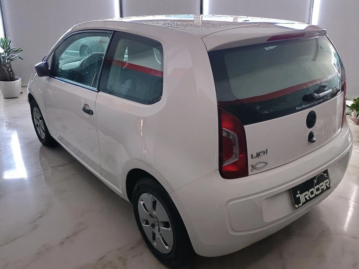 VOLKSWAGEN UP