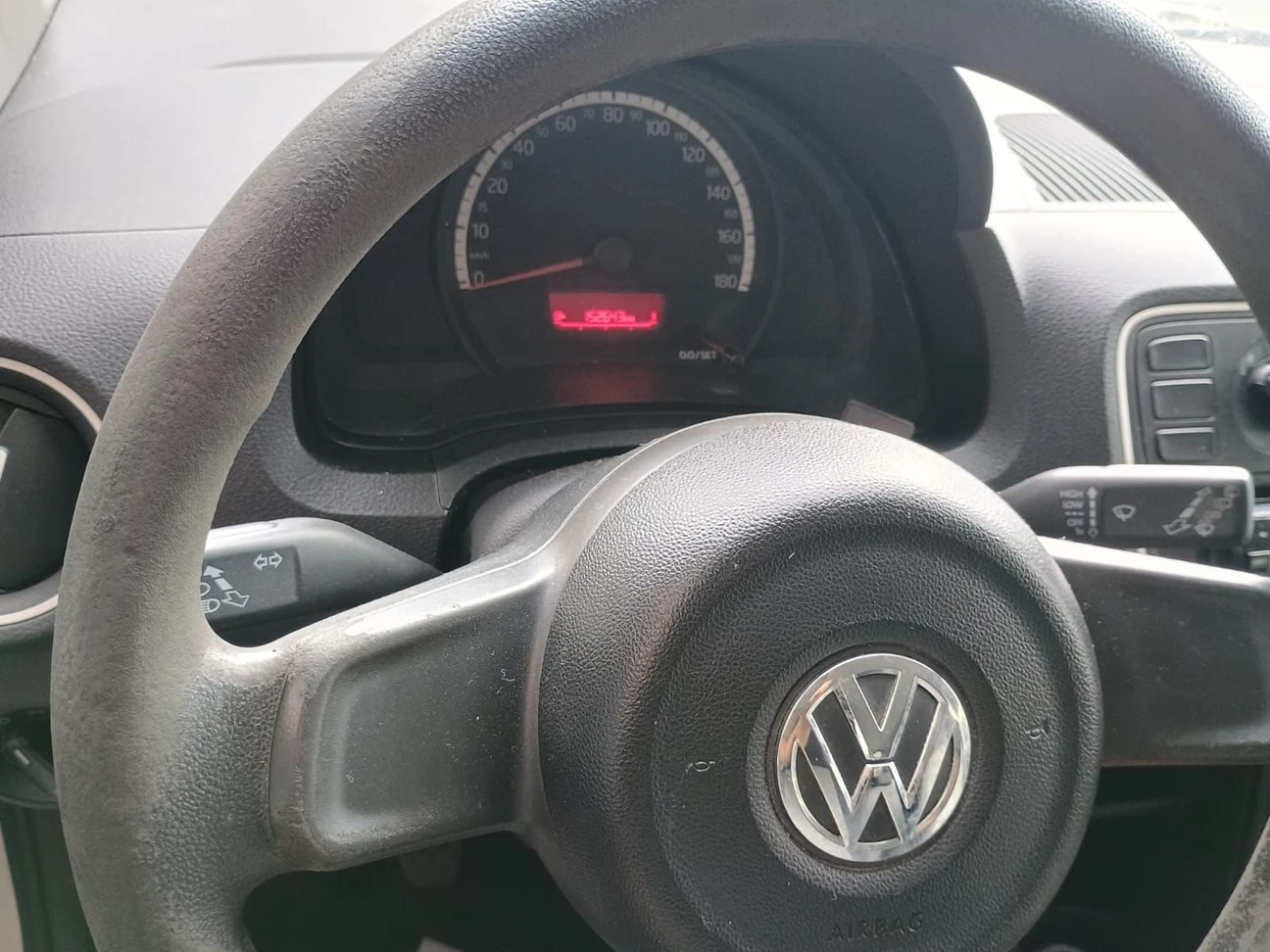 VOLKSWAGEN UP