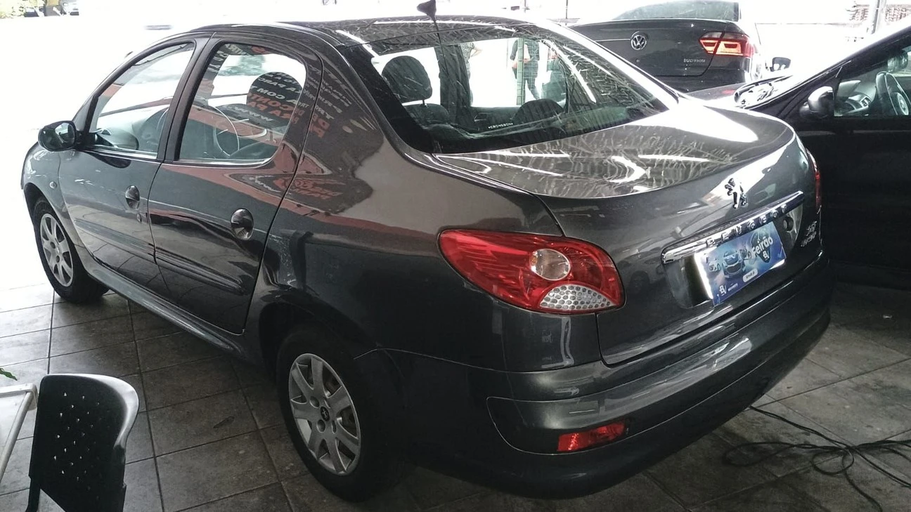 PEUGEOT 207