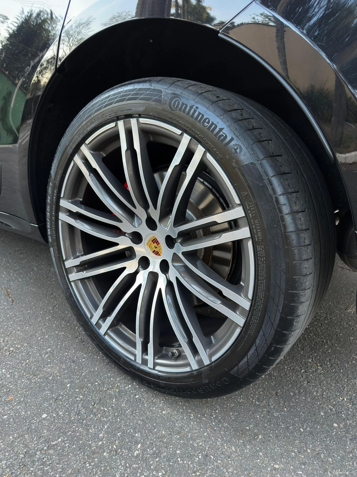 PORSCHE MACAN