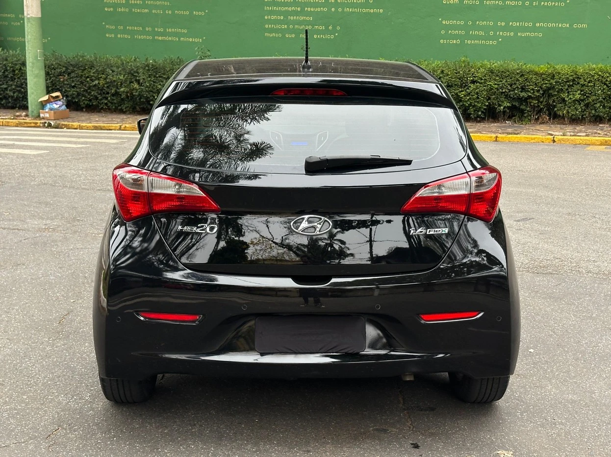 HYUNDAI HB20