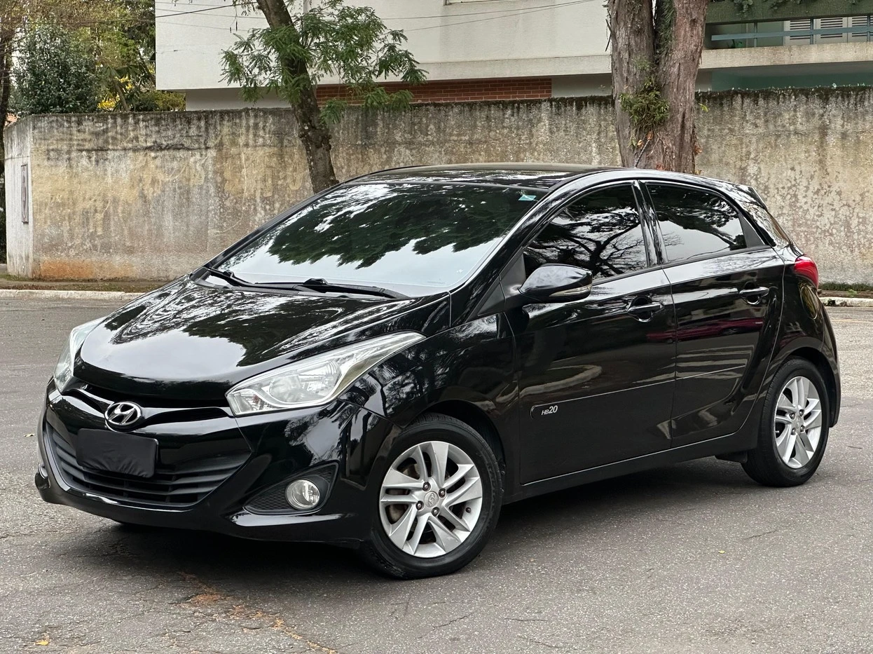 HYUNDAI HB20