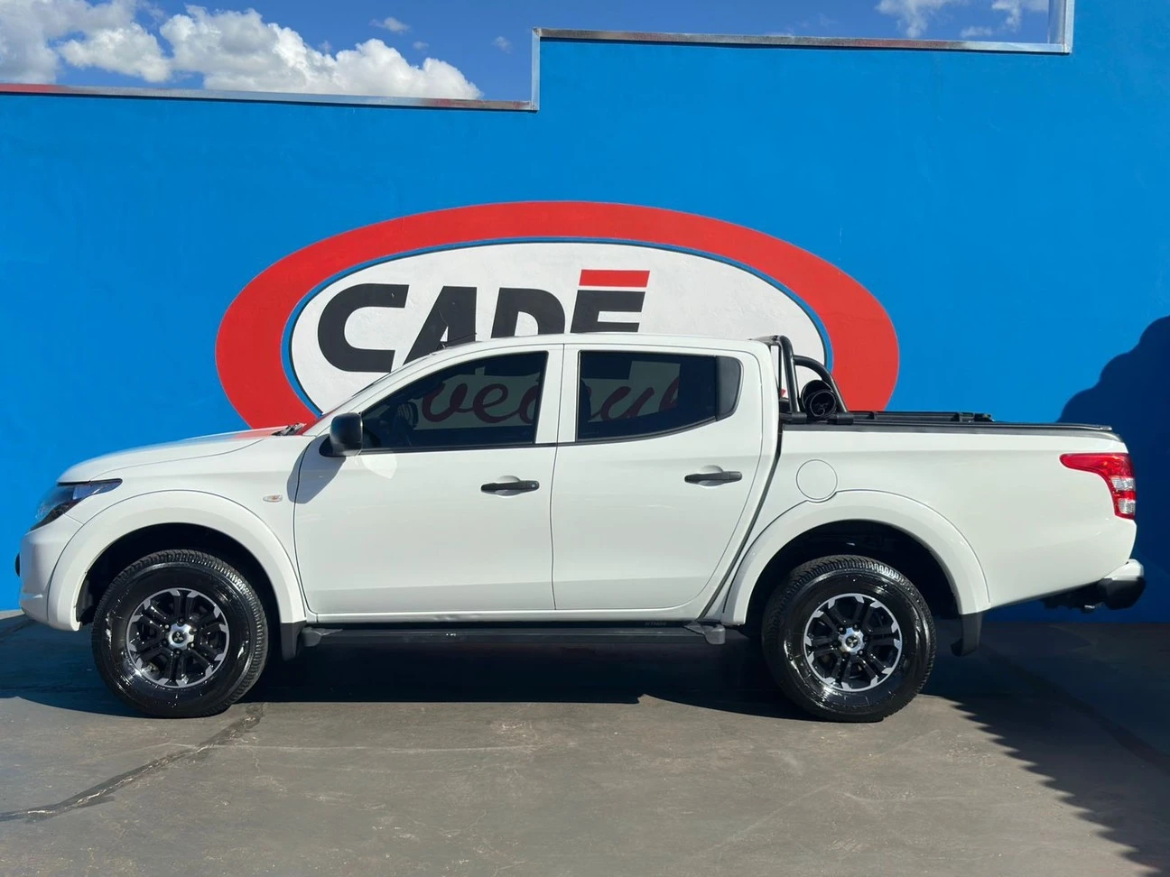 MITSUBISHI L200 TRITON