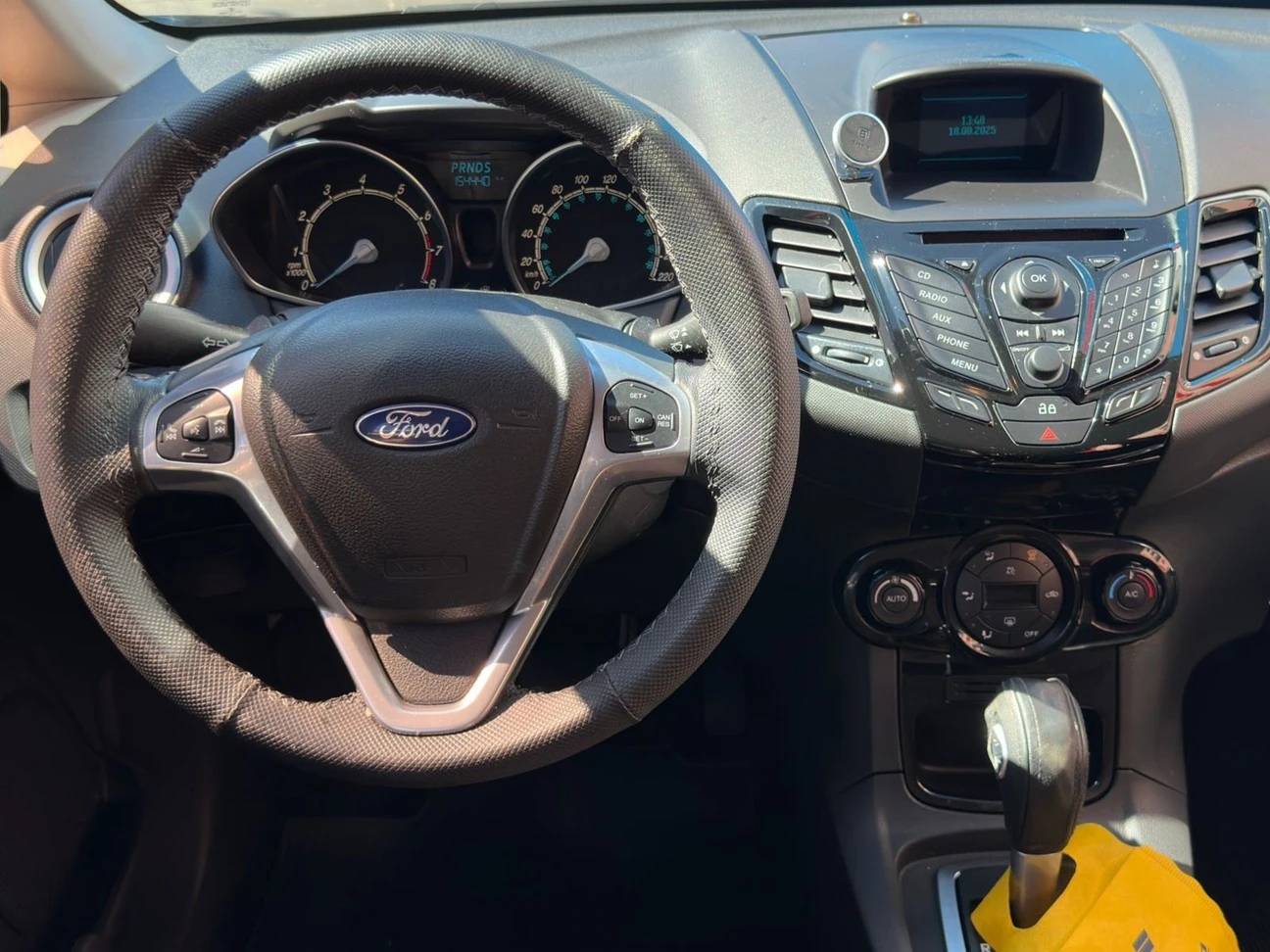 FORD FIESTA