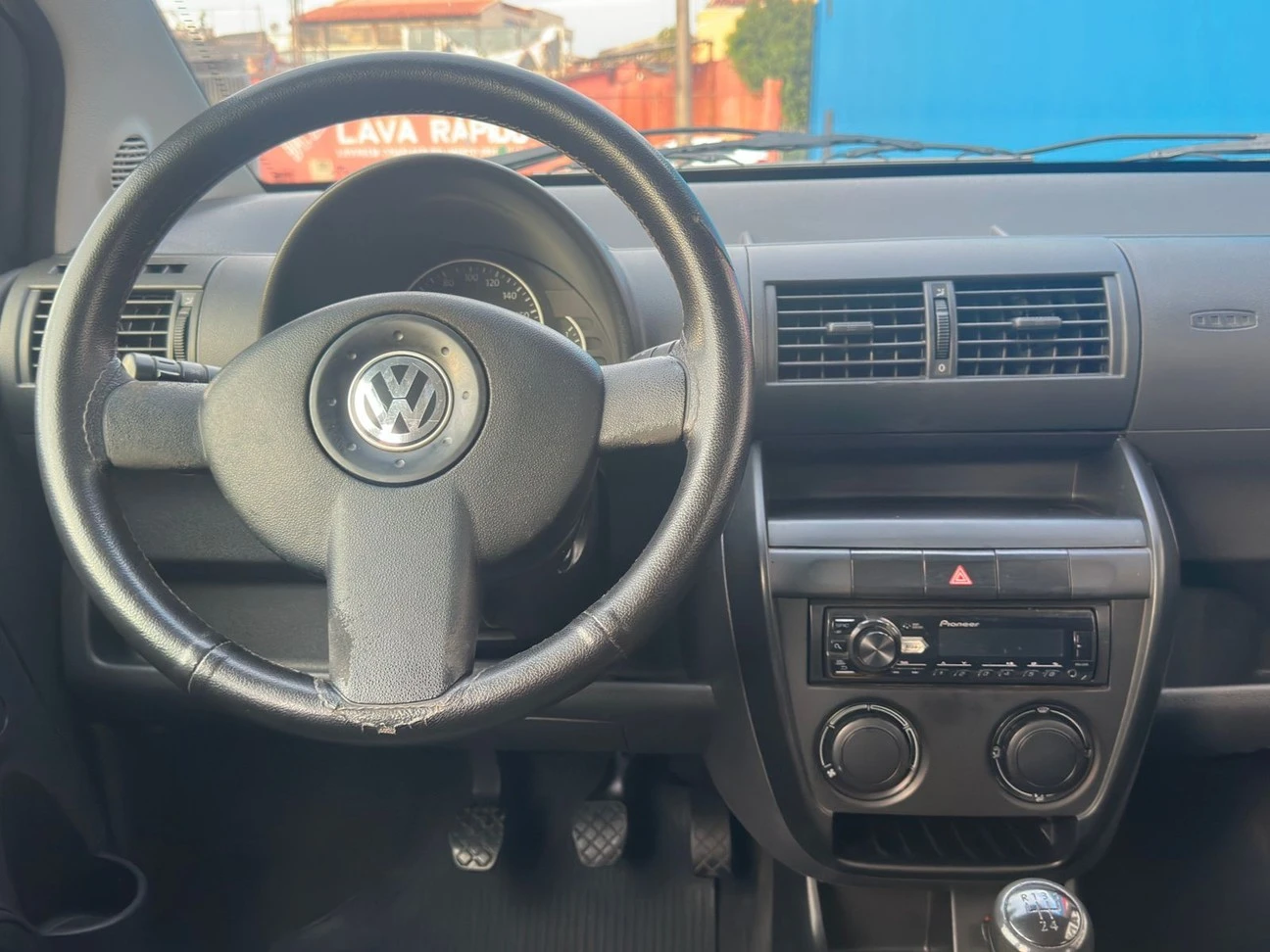 VOLKSWAGEN FOX