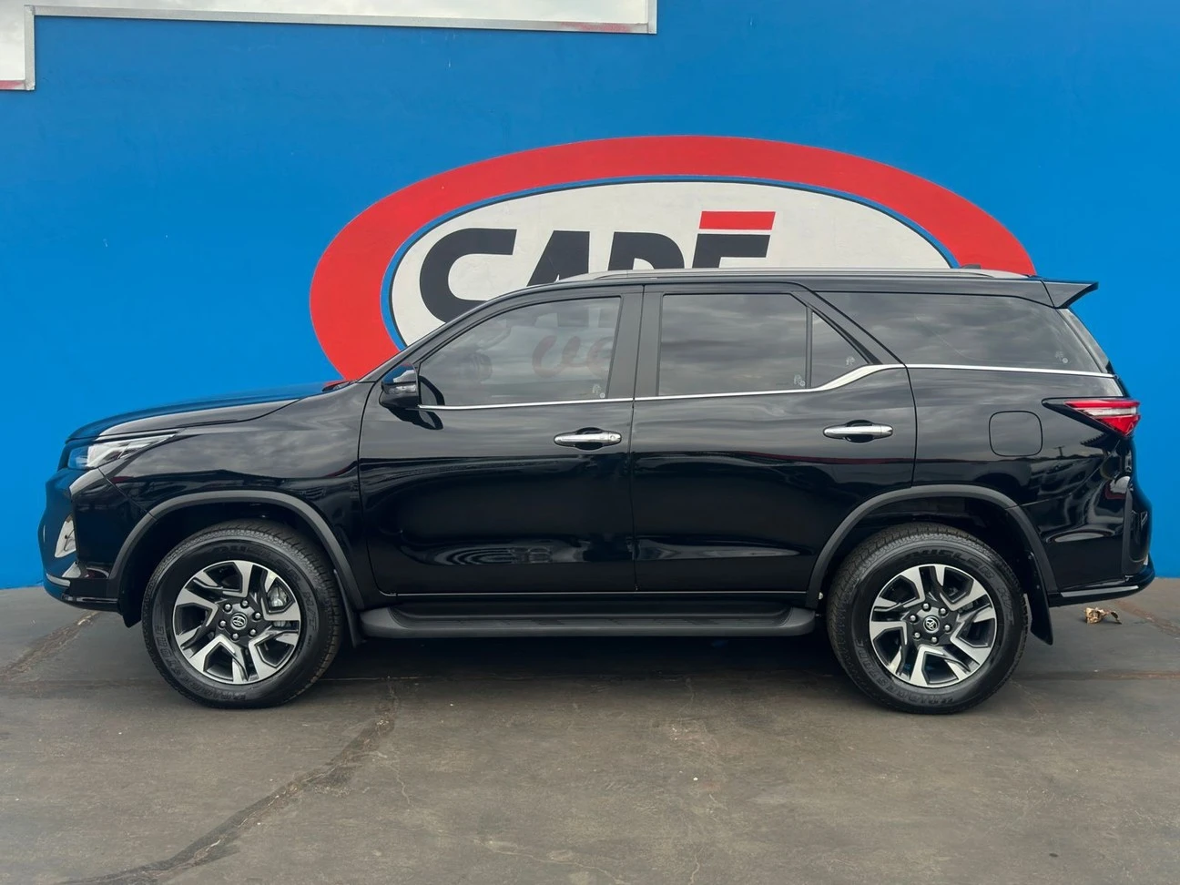 TOYOTA HILUX SW4
