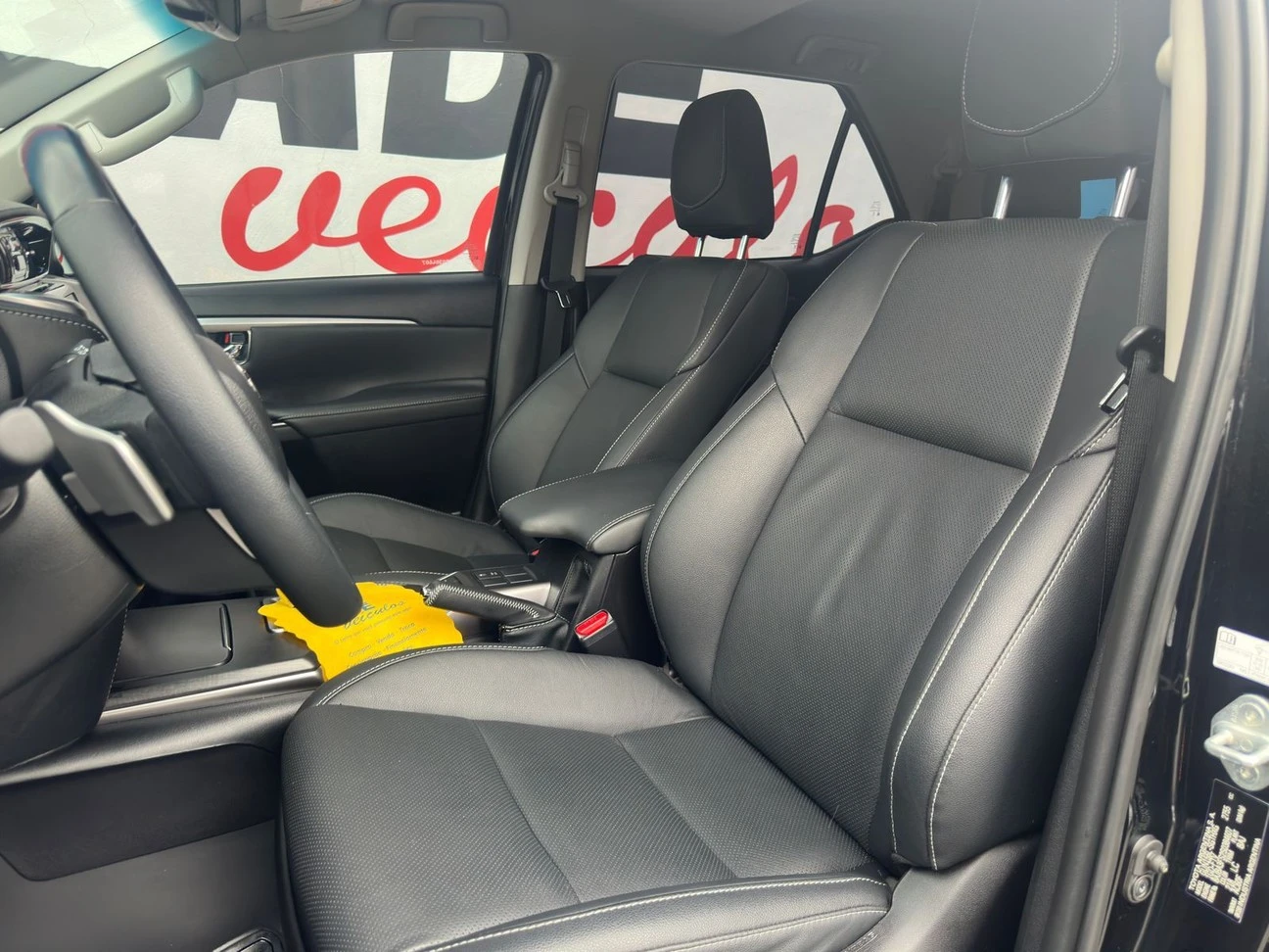 TOYOTA HILUX SW4