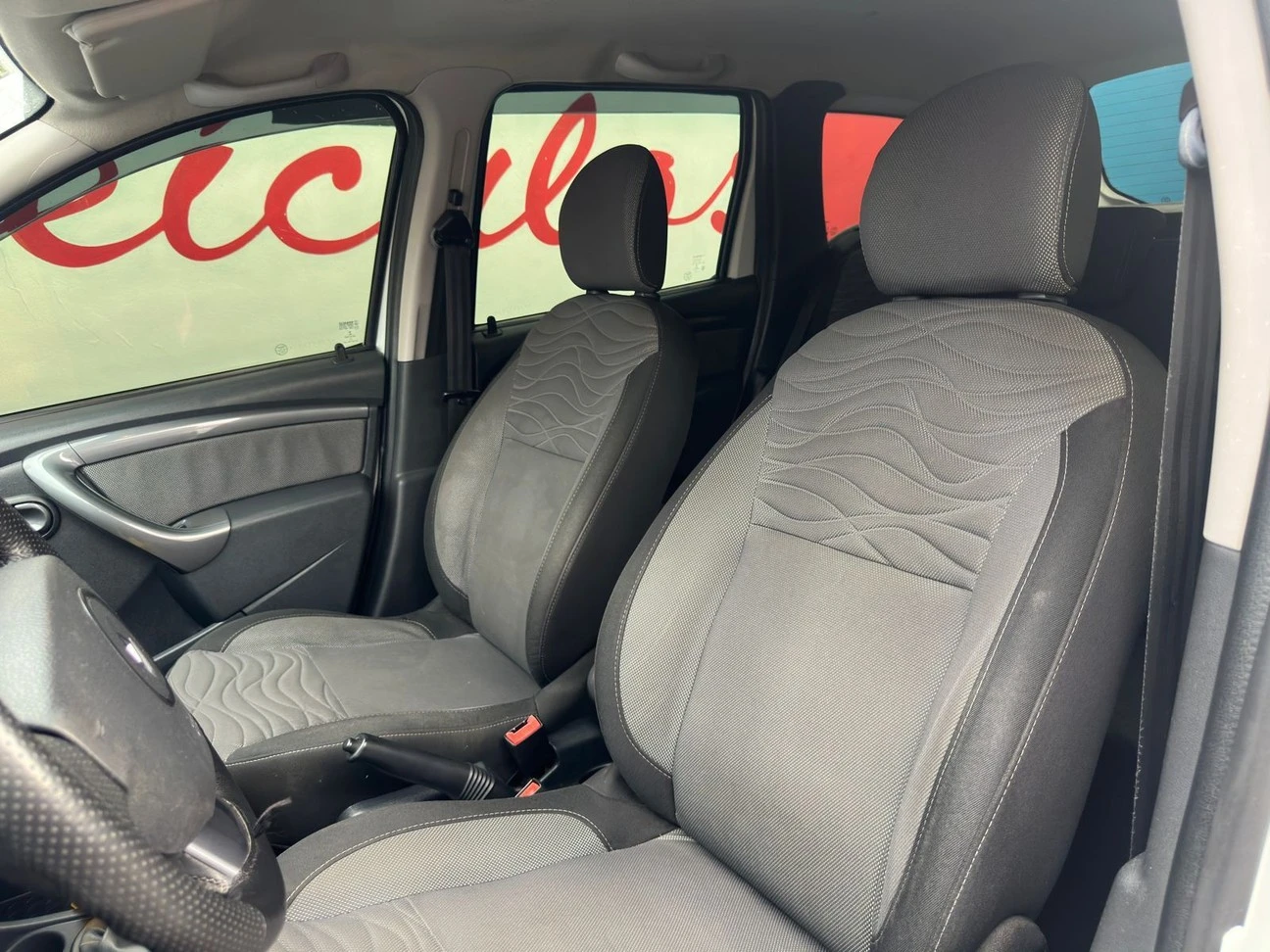 RENAULT DUSTER
