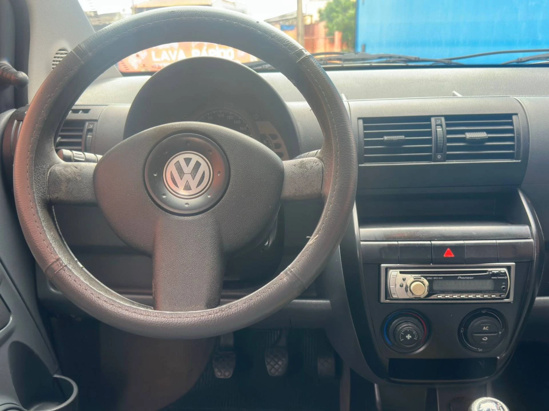 VOLKSWAGEN FOX