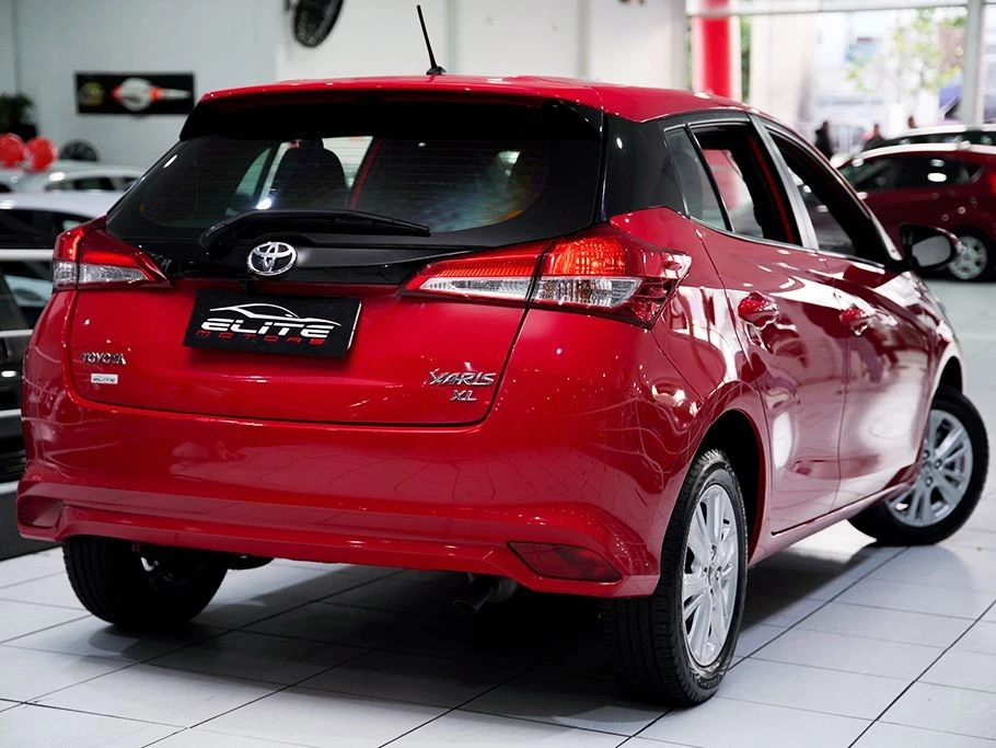 TOYOTA YARIS