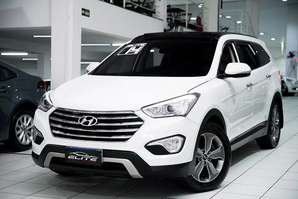 HYUNDAI GRAND SANTA FE