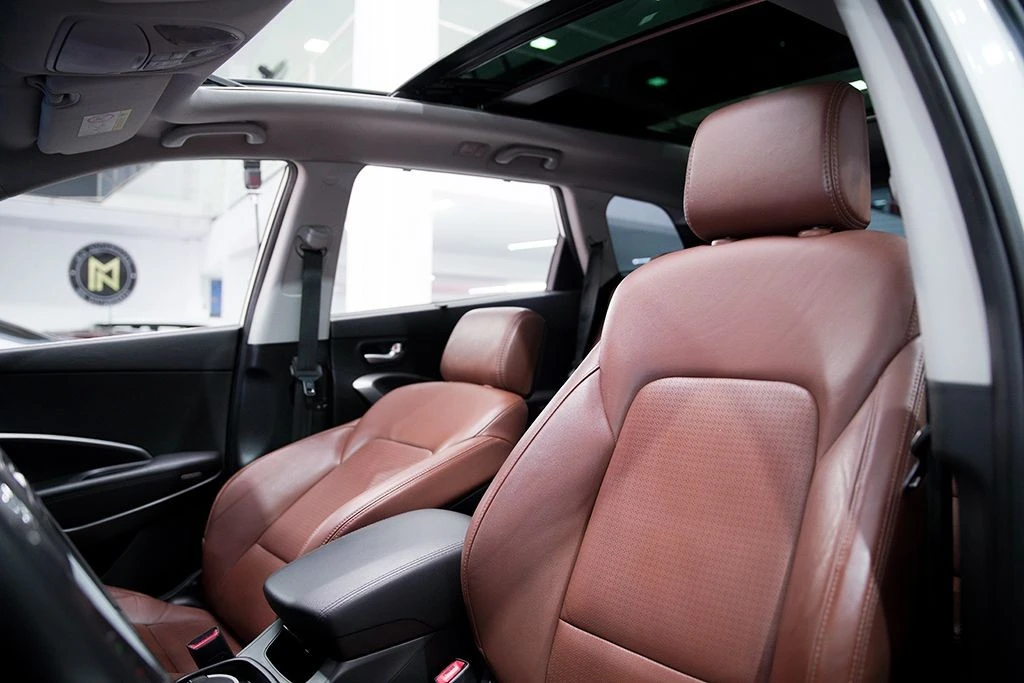 HYUNDAI GRAND SANTA FE