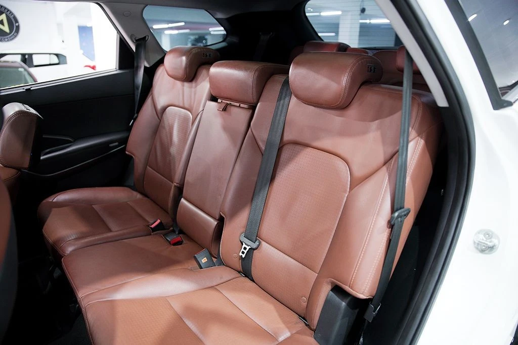 HYUNDAI GRAND SANTA FE