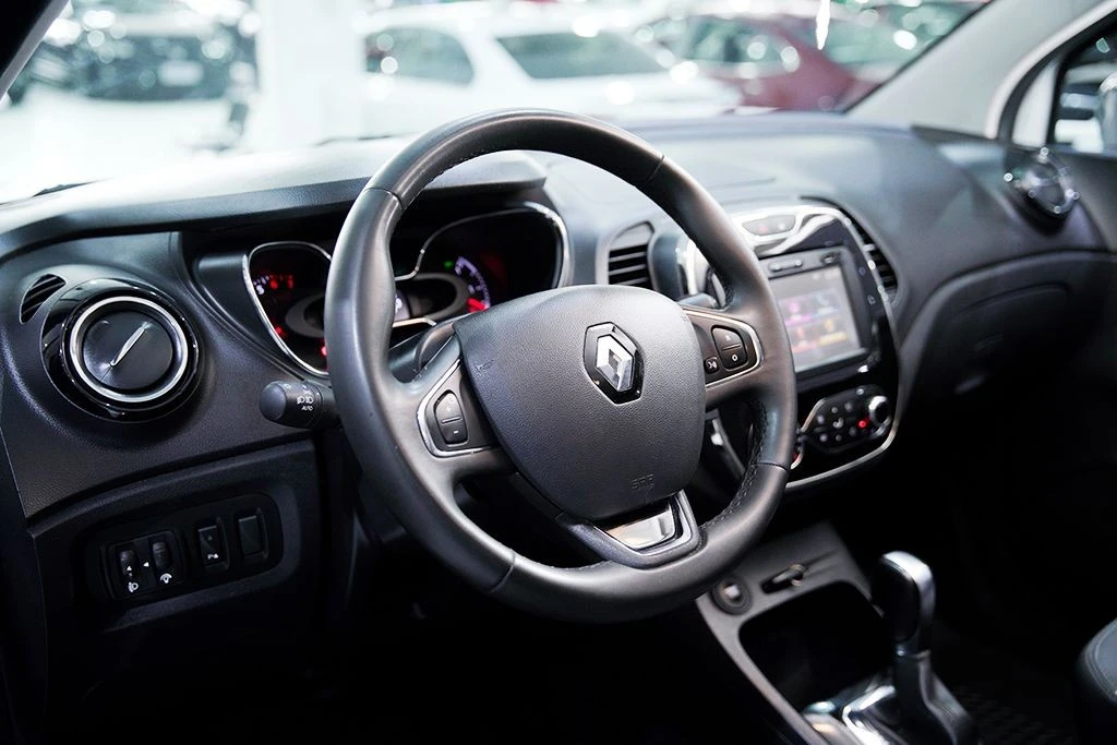RENAULT CAPTUR