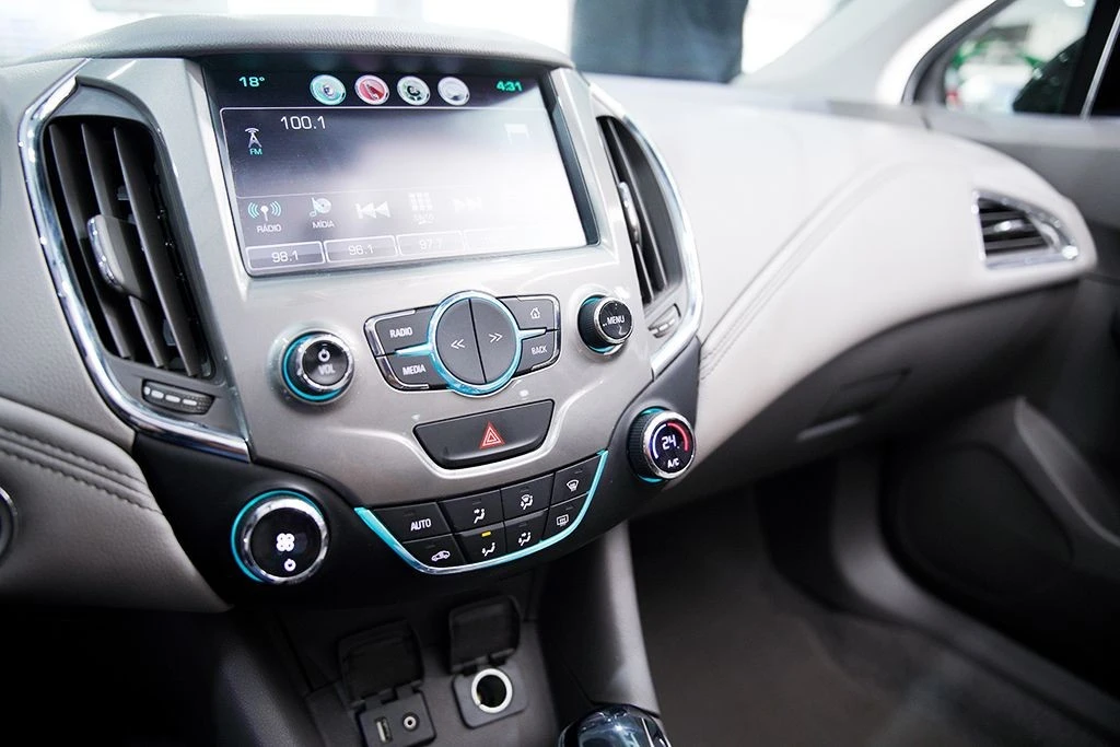 CHEVROLET CRUZE