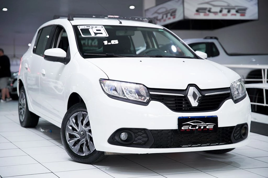 RENAULT SANDERO