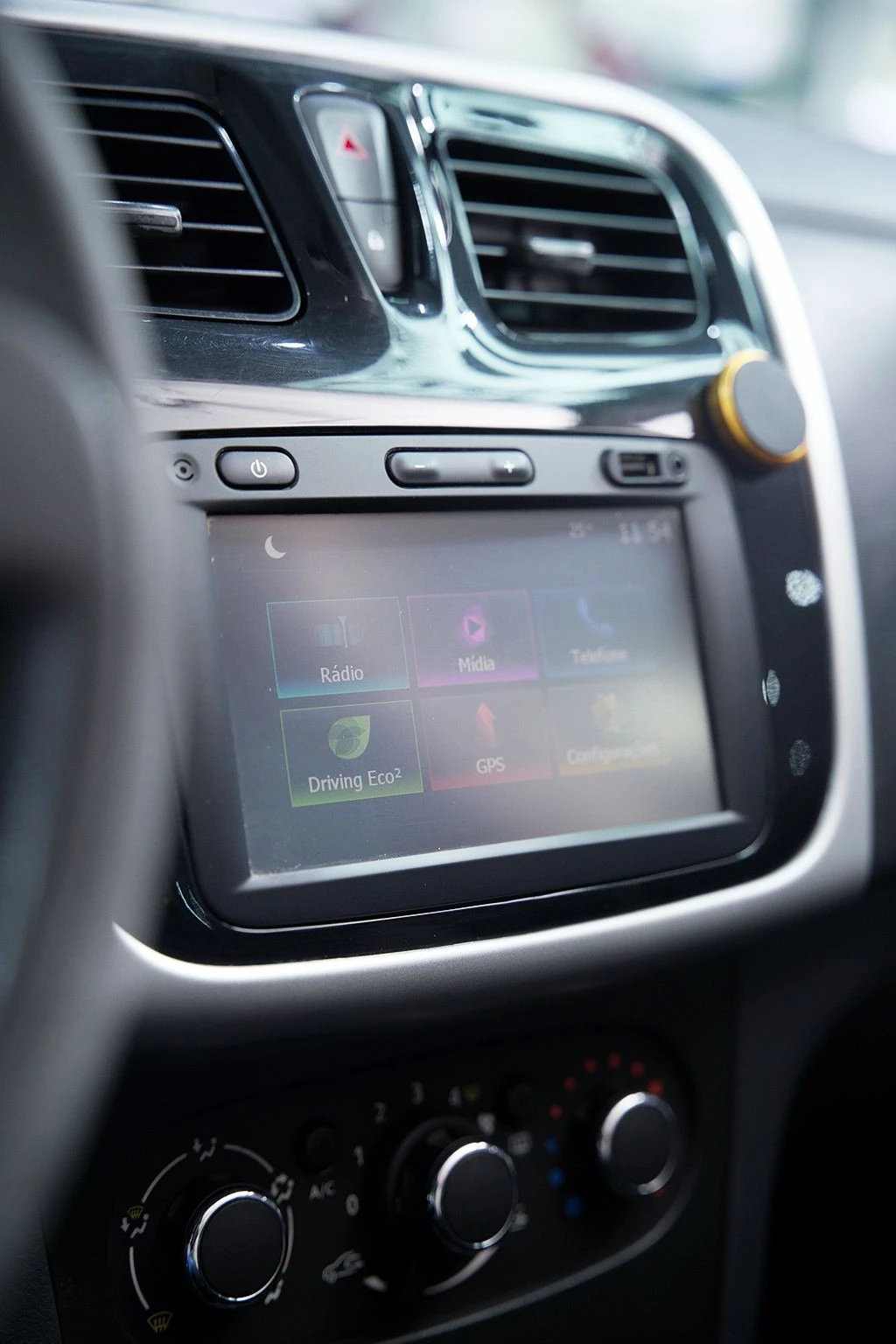 RENAULT SANDERO