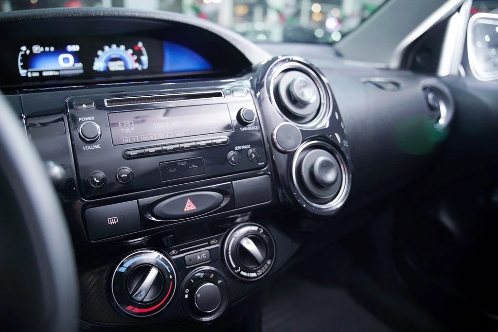 TOYOTA ETIOS